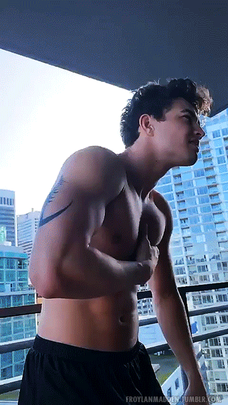 froylanmadden:  GAVIN LEATHERWOOD playing with his boobs