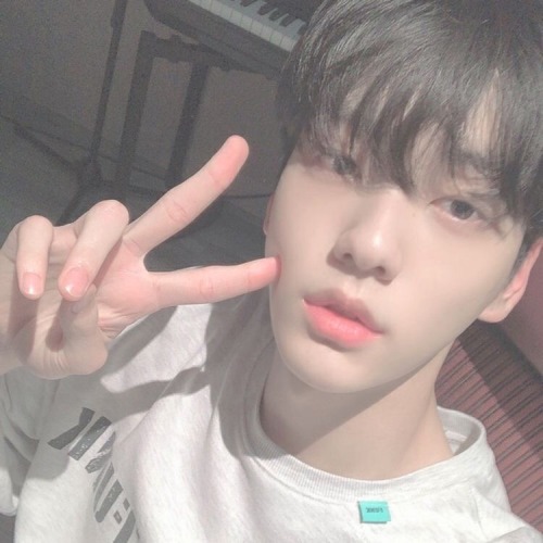 Soobin Says Congrats On 100 Followers To User Soobisms!!