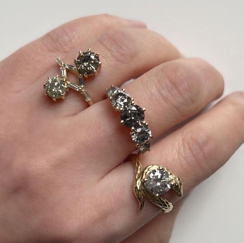 3 salt &amp; pepper rounds - 3 ways ⚡️ ⚡️ ⚡️  . . . #saltandpepperdiamonds #diamondring #graydia