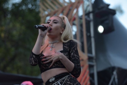 Kali Uchis performing at Bahidorá Fest in México.