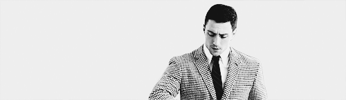 aaronjohnsonsource:  Aaron Johnson + black&amp;white photoshoots   di che stiamo