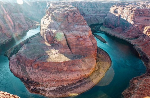 amazinglybeautifulphotography:Horseshoe bend. Page, AZ. - carlosestudillo