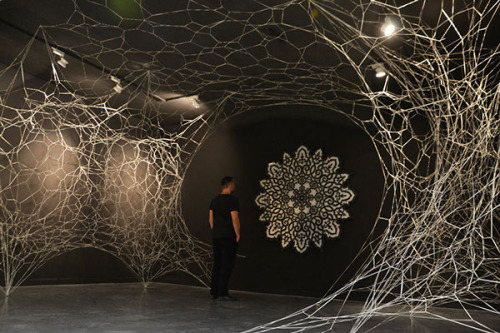 lustik:  Entanglement, Sharjah UAE 2014 - NeSpoon PL Lustik:  twitter | pinterest | etsy