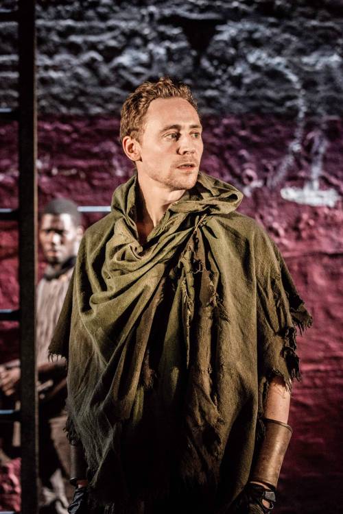 torrilla:Coriolanus, theatre review: ‘Tom Hiddleston has blazing stellar power’In her finest achieve