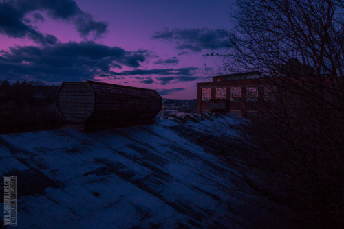 An old rusty factory in Connecticut sits dormant, full of machinery to explore and a rooftop offerin