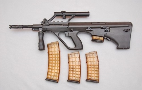 gunrunnerhell:MSAR STG-556U.S made clone of the Steyr AUG, MSAR was a subsidiary of Microtech, the k