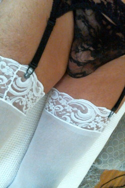 partimeguy:  See how two different lacy items