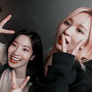 mina × dahyun icons!! please like or reblog if you...