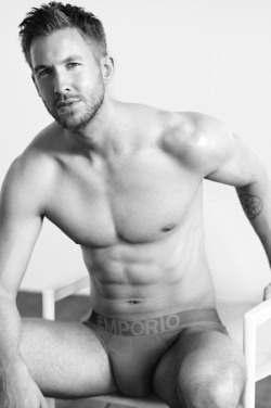 elpincheari:  ¿Calvin Harris?