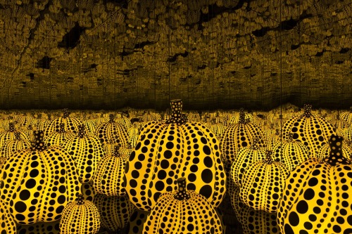 Happy National Pumpkin Day! We can’t wait to step into this pumpkin-filled wonderland by Yayoi