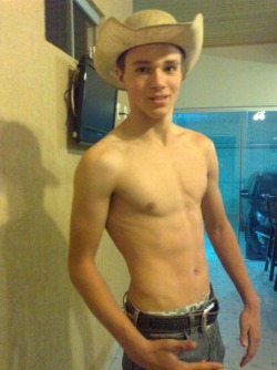 gaycowboysandrednecks:  Free Gay Porn Videos: