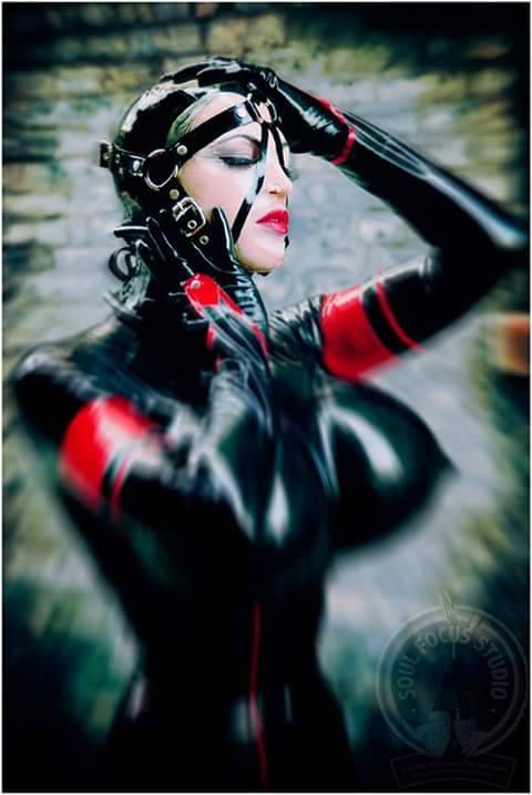 Ruby Leila Fan Of Latex Models