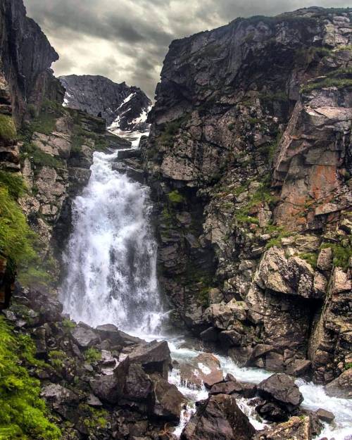 Jahaz Dhand waterfall in Upper Dir, Khyber Pakhtunkhwa, Pakistan.Picture by: ali_awaiss 