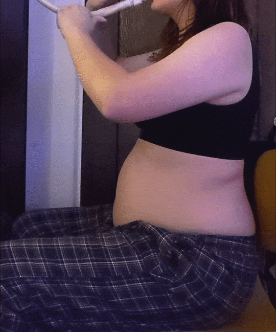 wellfedfemme:practicing w my funnel 😋