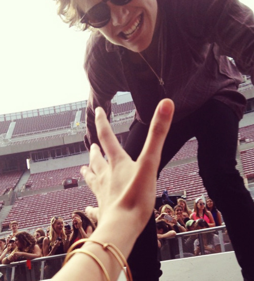  Harry at the soundcheck just now 