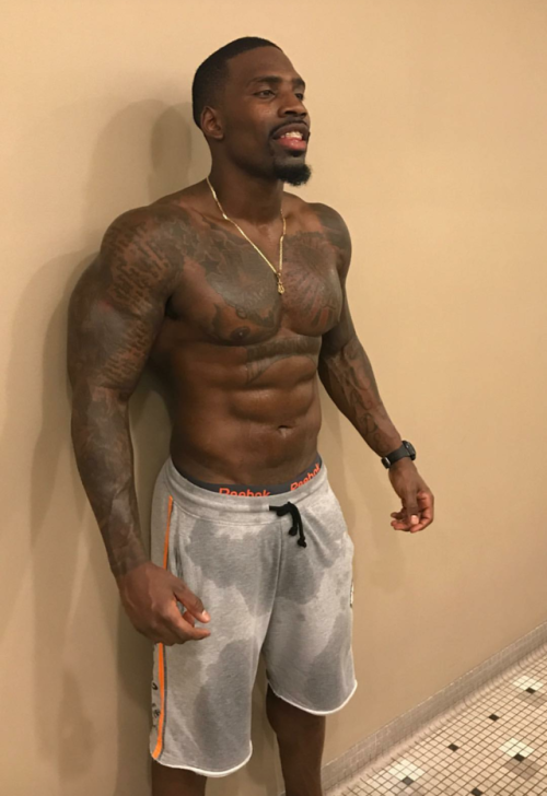 DAPPEREROTICSEXY