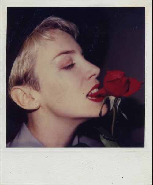 loneheartedmystic:   annie lennox 