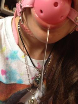 heartsmacker:  my amazing and beautiful friend cumforyourgoodgirl brought me a super duper cute pink ball gag from my amazon wishlist! i cannot thank her enough i LOVE it!!  (✿◠‿◠)