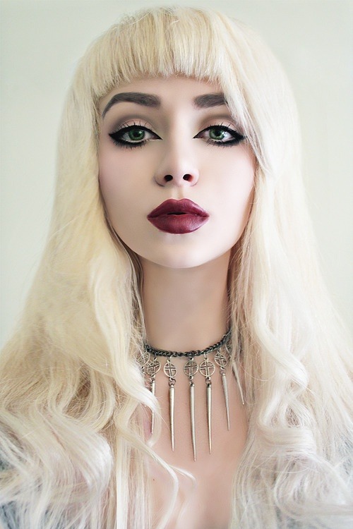 wannyy:  monypython:  I don’t know who this is but she is perfect.   I still haven’t