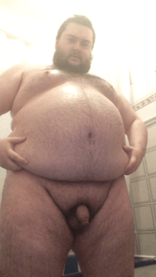 korndoggy:  Here’s a wet fur Tummy Tuesday. Little dinkle included! Lol ;P