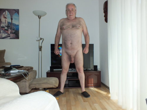 sarchiapone73:  pingueca:  Mmmm  Che palle meravigliose 