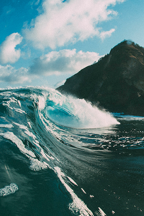 thelavishsociety:  Ocean by Russell Ord | LVSH 