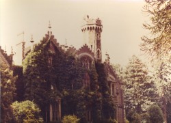 vintagemarlene:  frank’s castle in daylight and discarded props from the rocky horror picture show set at bray studios, near maidenhead in berkshire uk, circa 1975 (thanks again to patrick for scanning these for me!) 