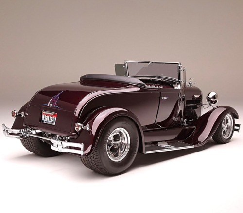 utwo:  1929 Ford Roadster © john gilbert 