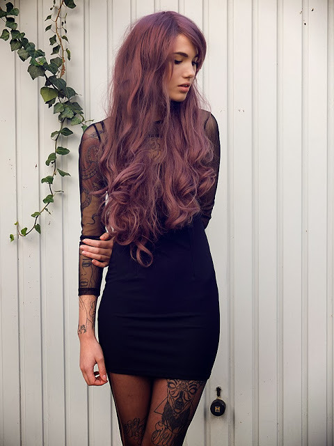 itsall1nk:  More Hot Tattoo Girls athttp://hot-tattoo-girls.blogspot.com