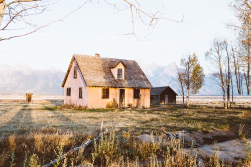 folklifestyle:forrestmankins:Jackson, Wyoming.Use code “tumblr” for 50% off your order at www.folkli