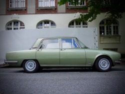 alfaromeole:This car’s taillights (and of the 2000 saloons) became later part of the De Tomaso Longchamp: first generation (1968 until early 1970) elegant edged Alfa Romeo 1750 Berlina by  Giorgetto Giugiaro at Bertone, based on the 105 series Giulia