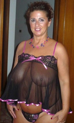 biggirlsmilfsandlingerie:  Big Girls, MILFs, and Lingerie 