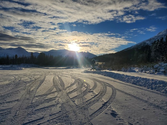 I said I went snowshoeing, might as well put pics to prove it!