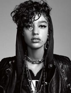 global-fashions:  Damaris Goddrie - Numéro September 2015photos Jean-Baptiste Mondinofashion editor Vanessa Metzhair Charlie Le Mindumakeup Marie Duhart 