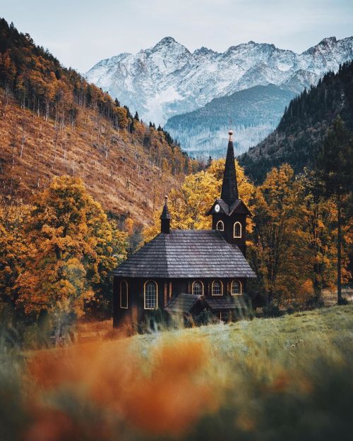 logansmithbr:  High Tatras, Slovakia   by   bokehm0n