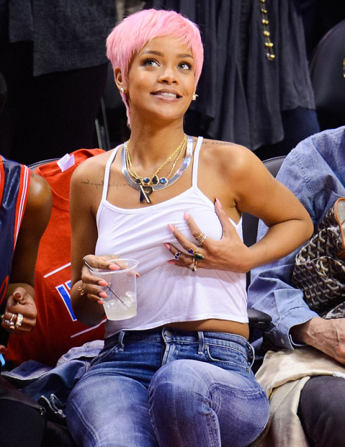 celebstarlets: 5/15/14 - Rihanna at the Los Angeles Clippers Basketball Game.