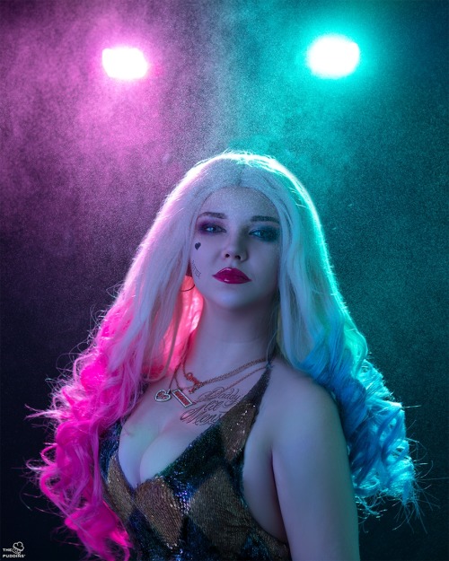 thepuddinscosplay:  Harley Quinn cosplay from Suicide SquadPatreonSupport us on Ko-FiCosplayer: The Puddins’ CosplayInstagram: __cherry__pie toxicpuddin