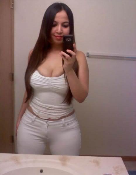 picture-freak:  Selfie Girl Jenny Tusabe  ❤️