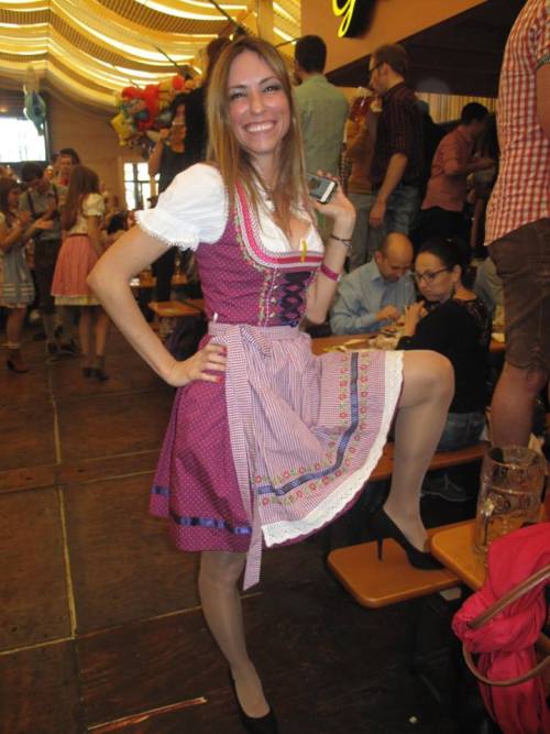 German Dirndl Hot