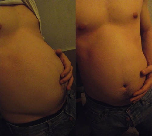 blogartus:  An ample waistline is most impressive when the chest and shoulders stay small. 