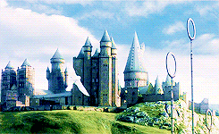 maraudder:  Harry Potter meme | four locations [&frac14;] hogwarts 