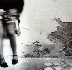 fabiche:  1977-78 Several Cloudy Days, Rome, Francesca Woodman 