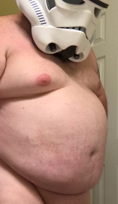 cybercub84:  chubmcchubnsworld:  Star Wars Themed Tummy Tuesday!  Well i wanna see that movie