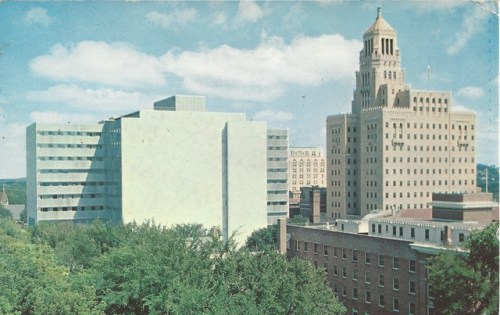 Postcard: Mayo Clinic, Rochester, Minnesota“Mayo Clinic, Rochester, Minnesota. The new Mayo Clinic b