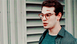 bobbimorxe:    SHADOWHUNTERS MEME: [1/3] DownworldersSimon Lewis: I’ve seen every
