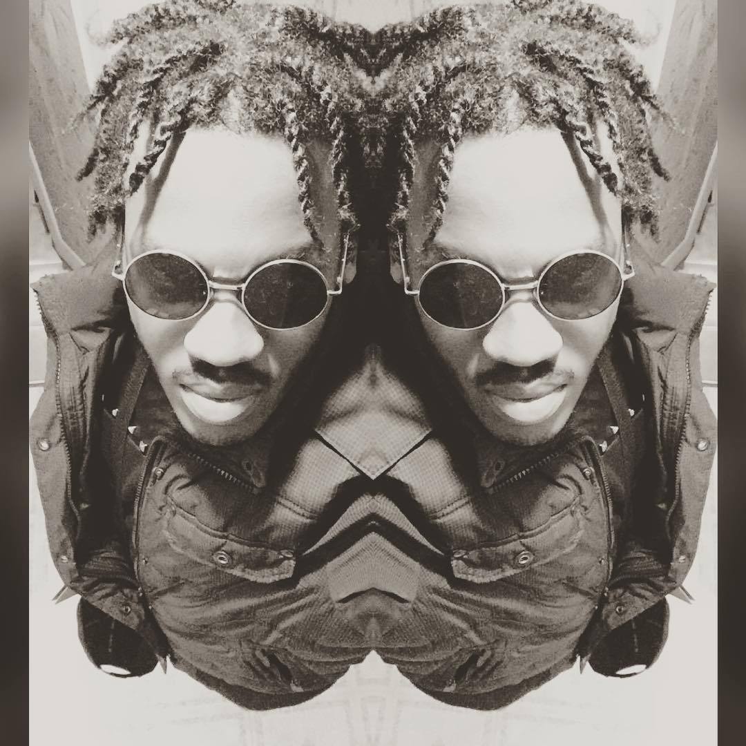 En vrai dans ma tête on est vraiment deux #teamgemini #♊ #blackandwhite #picsart