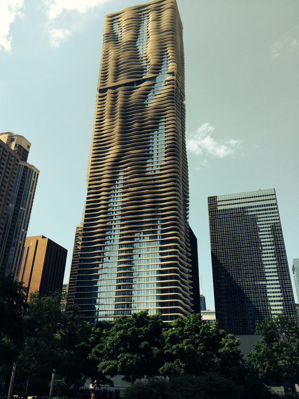 maxlikesit:  Aqua Building, Chicago