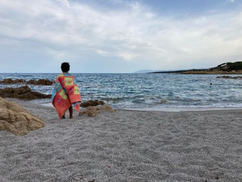 (si sta poi discretamente anche se rannuvola)(presso Spiaggia di Cala Liberotto)