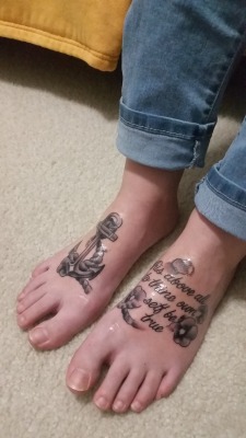 fuckyeahtattoos:  “This above all: to thine