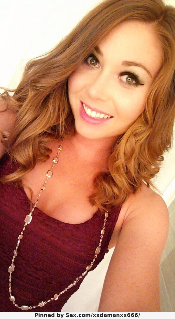christporn:  Redhead with an amazing smile pinkstrawberries.com/christ   mmm çok